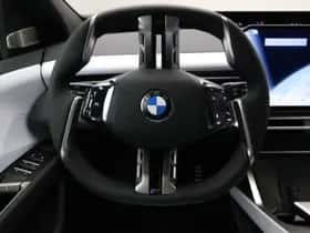 BMW iX3 (2026) thumbnail 25
