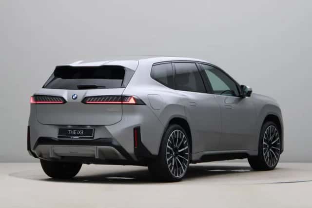 BMW iX3 (2026) thumbnail 9