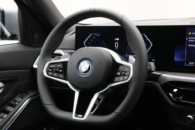 BMW 3-Serie (2025) thumbnail 2