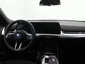 BMW iX2 (2025) thumbnail 14