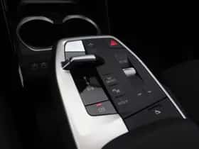 BMW iX2 (2025) thumbnail 18