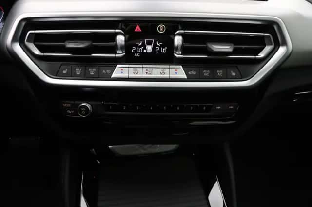 BMW X4 (2026) thumbnail 14