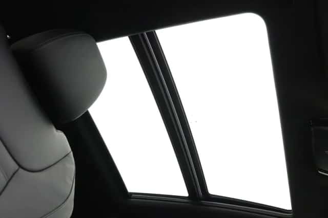 BMW X4 (2026) thumbnail 24