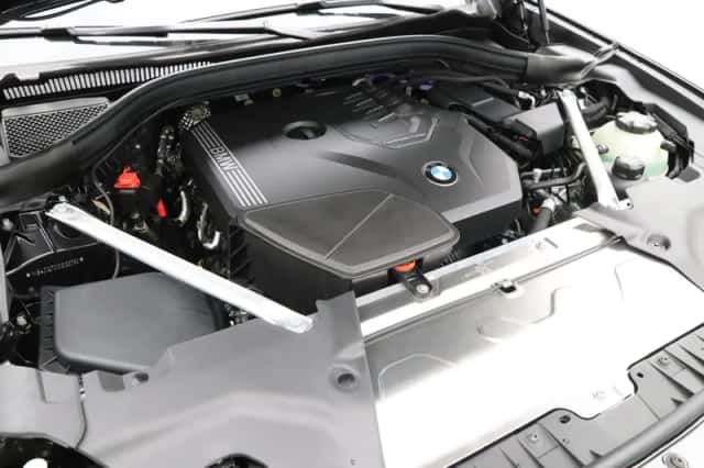BMW X4 (2026) thumbnail 4