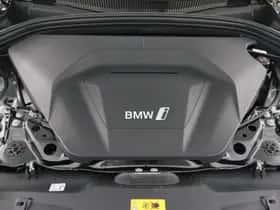 BMW iX2 (2025) thumbnail 18