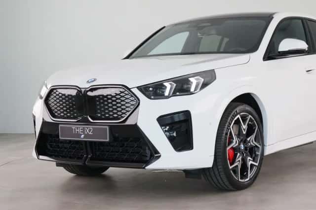 BMW iX2 (2025) thumbnail 21