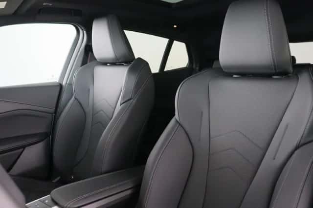 BMW iX2 (2025) thumbnail 25