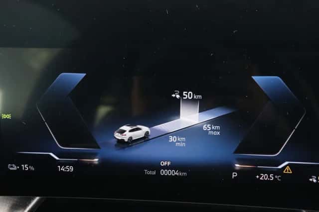 BMW iX2 (2025) thumbnail 10