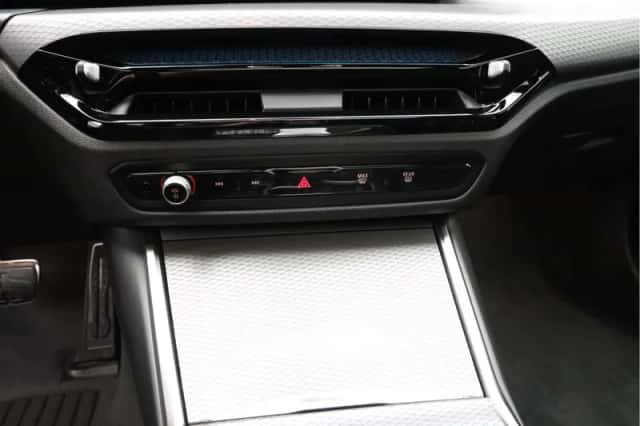 BMW 3-Serie (2025) thumbnail 17