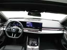 BMW i5 (2026) thumbnail 12