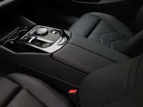 BMW i5 (2026) thumbnail 15