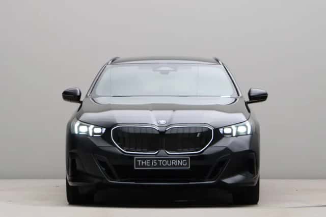 BMW i5 (2026) thumbnail 5