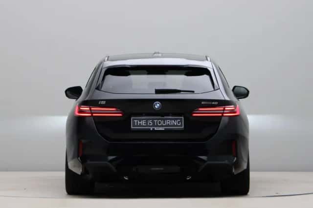 BMW i5 (2026) thumbnail 9