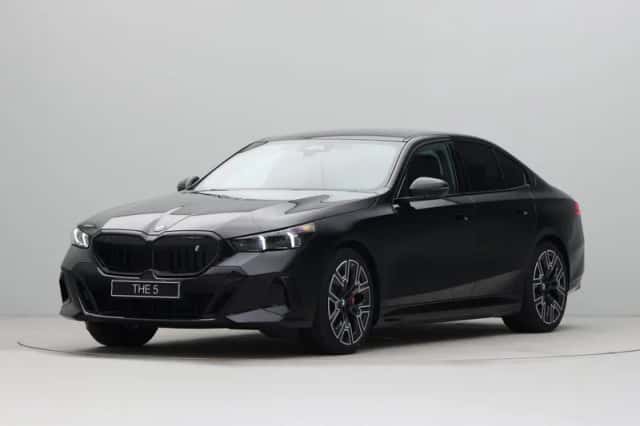 BMW i5 (2026) thumbnail 1