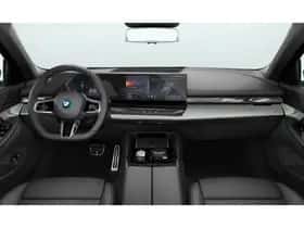 BMW i5 (2026) thumbnail 3
