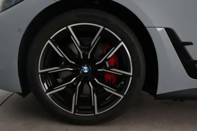 BMW i4 (2026) thumbnail 17
