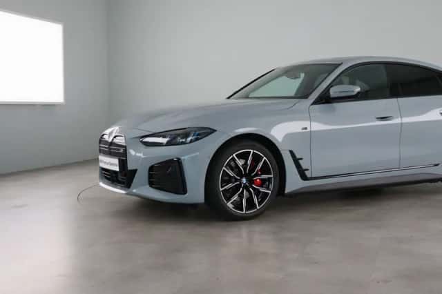 BMW i4 (2026) thumbnail 22