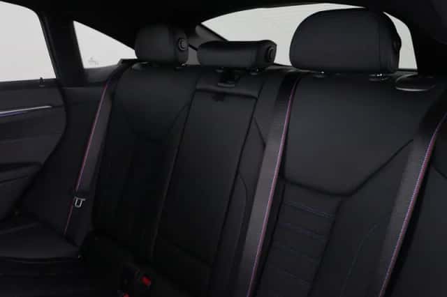 BMW i4 (2026) thumbnail 26