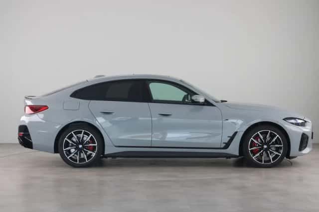 BMW i4 (2026) thumbnail 4