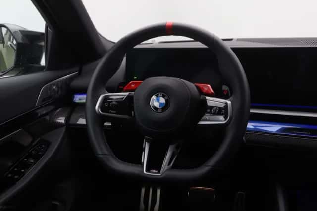 BMW M5 (2025) thumbnail 2