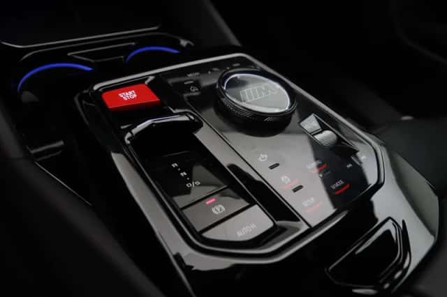 BMW M5 (2025) thumbnail 12