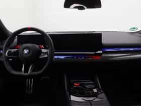 BMW M5 (2025) thumbnail 14