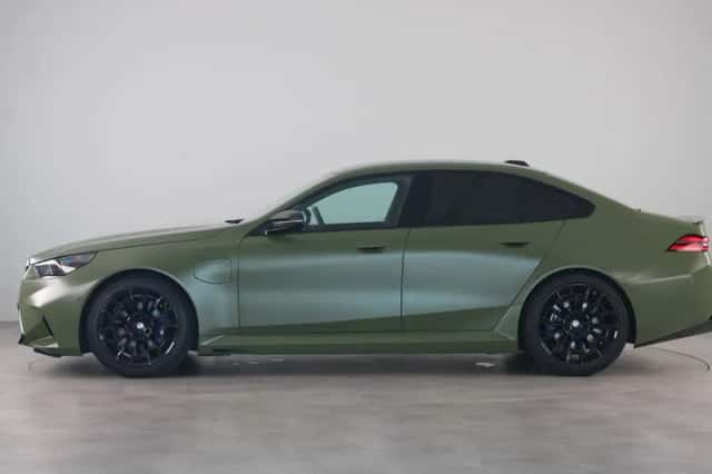 BMW M5 (2025) thumbnail 24