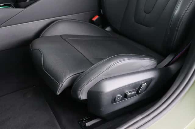 BMW M5 (2025) thumbnail 36
