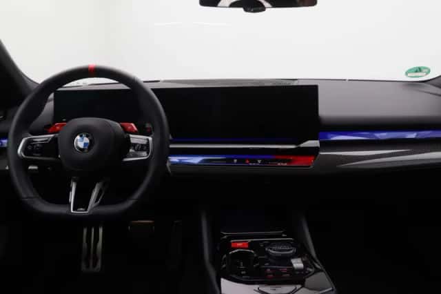 BMW M5 (2025) thumbnail 7
