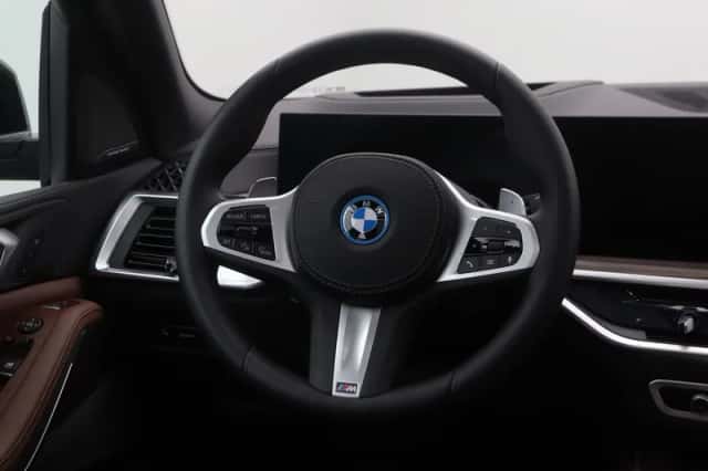 BMW X5 (2025) thumbnail 2