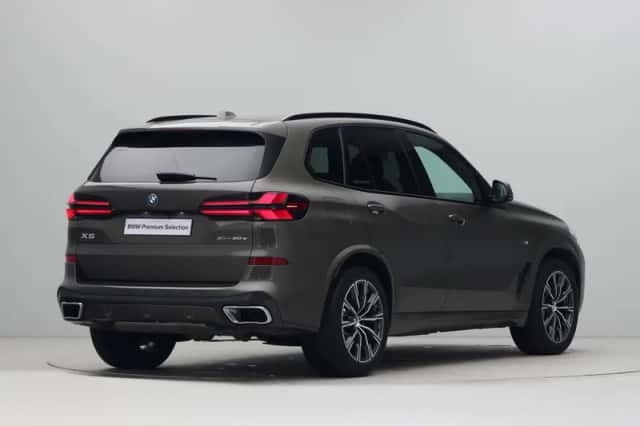 BMW X5 (2025) thumbnail 8