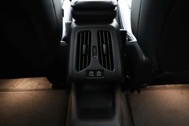 BMW iX1 (2026) thumbnail 21