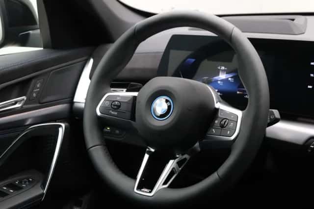 BMW iX1 (2026) thumbnail 22