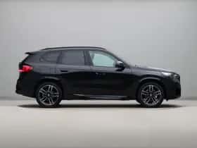BMW iX1 (2026) thumbnail 4