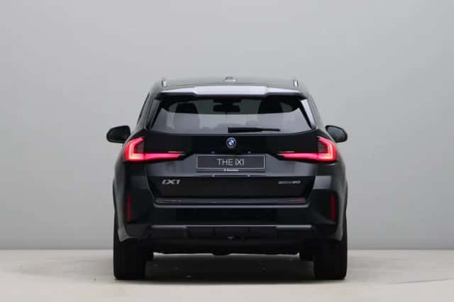 BMW iX1 (2026) thumbnail 6