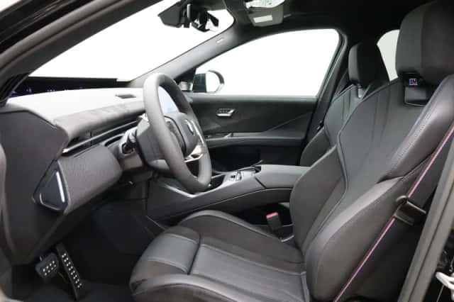 BMW iX3 (2026) thumbnail 12