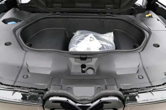 BMW iX3 (2026) thumbnail 28