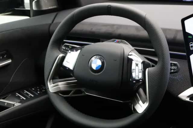 BMW iX3 (2026) thumbnail 31