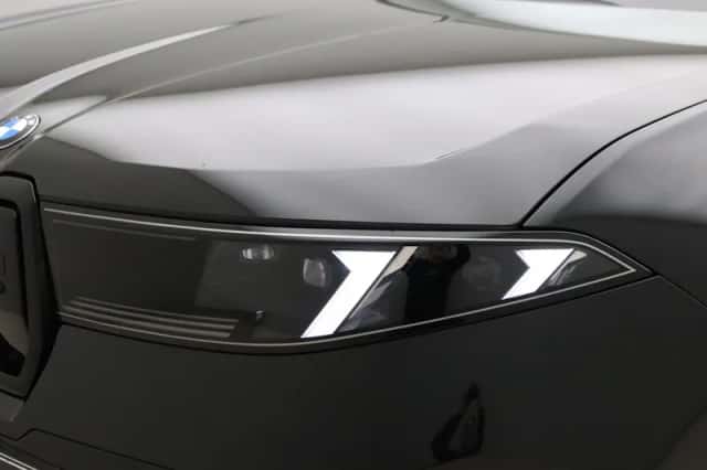 BMW iX3 (2026) thumbnail 10