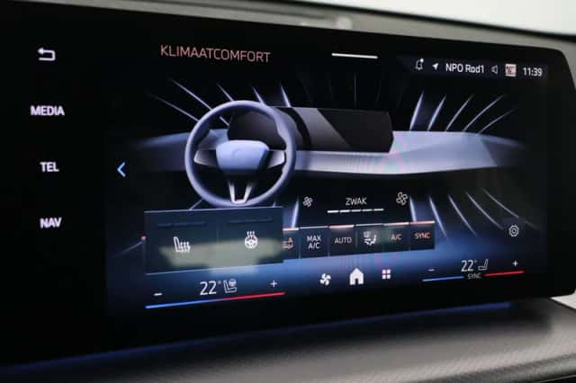 BMW X1 (2024) thumbnail 15