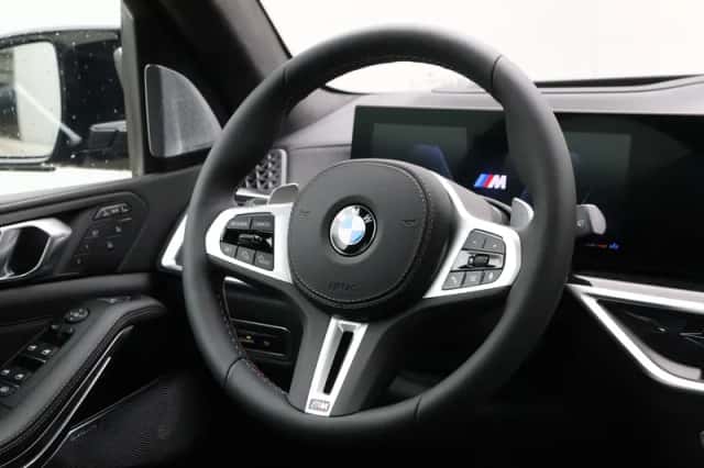 BMW X7 (2026) thumbnail 2
