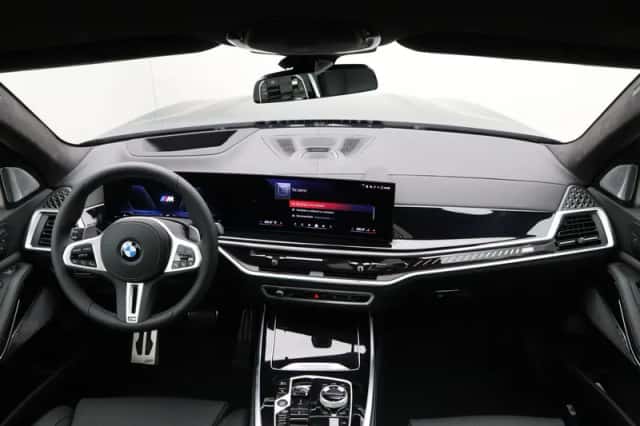 BMW X7 (2026) thumbnail 13