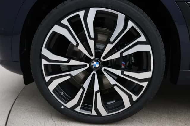 BMW X7 (2026) thumbnail 22