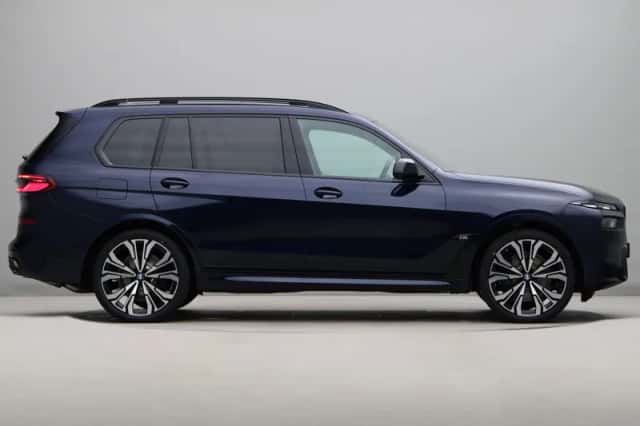 BMW X7 (2026) thumbnail 8