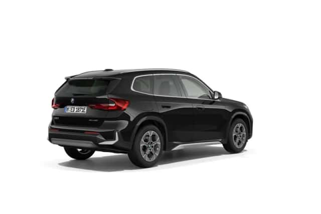 BMW iX1 (2026) thumbnail 2