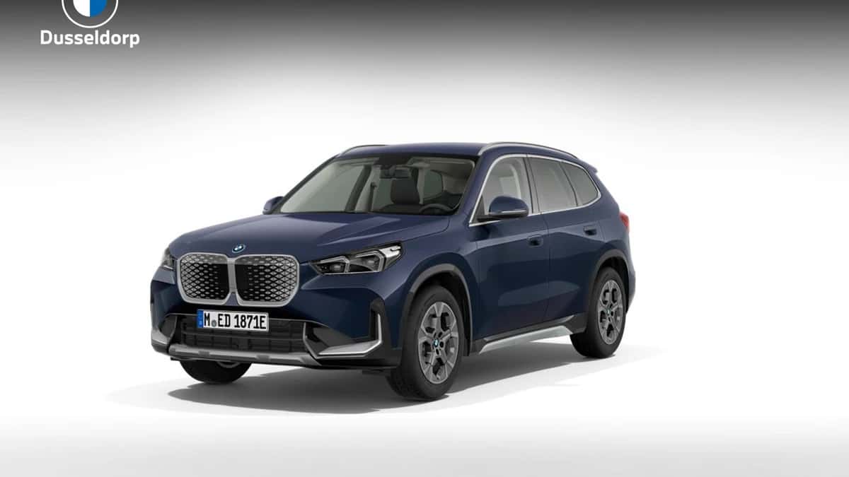 BMW iX1 (2026) — foto 1