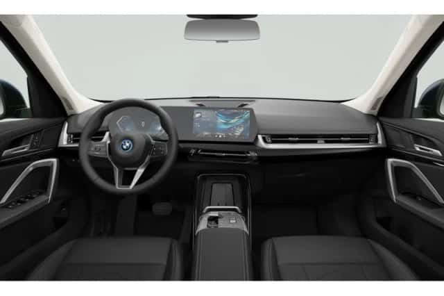 BMW iX1 (2026) thumbnail 3