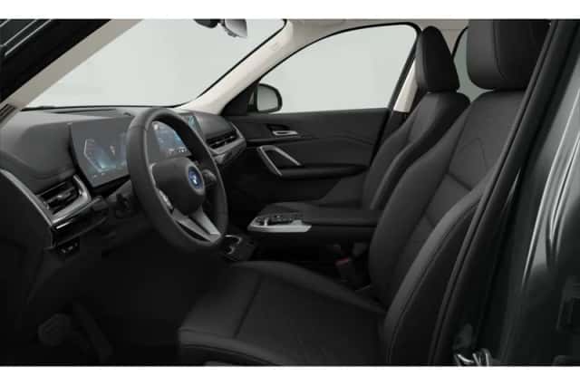BMW iX1 (2026) thumbnail 4