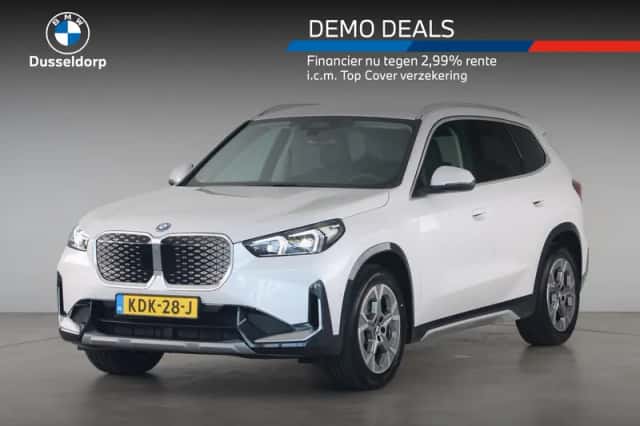 BMW iX1 (2026) thumbnail 1