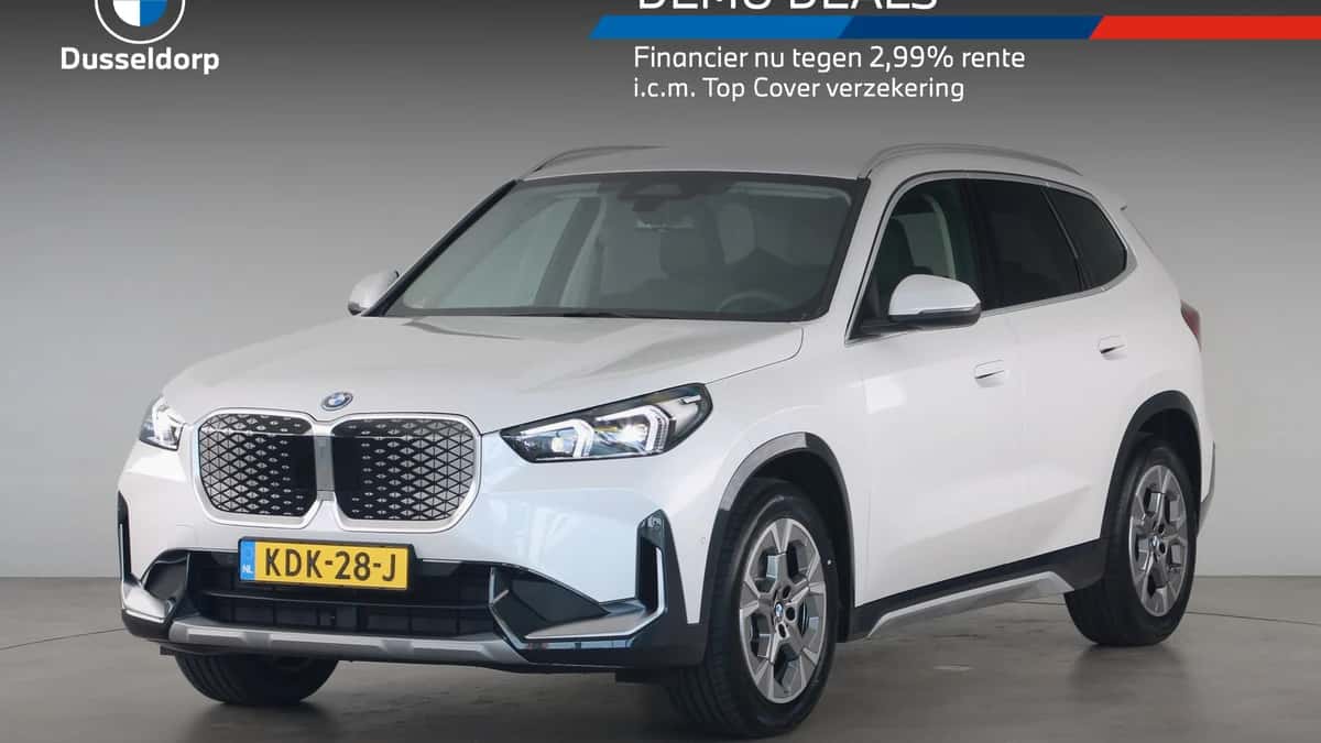 BMW iX1 (2026) — foto 1